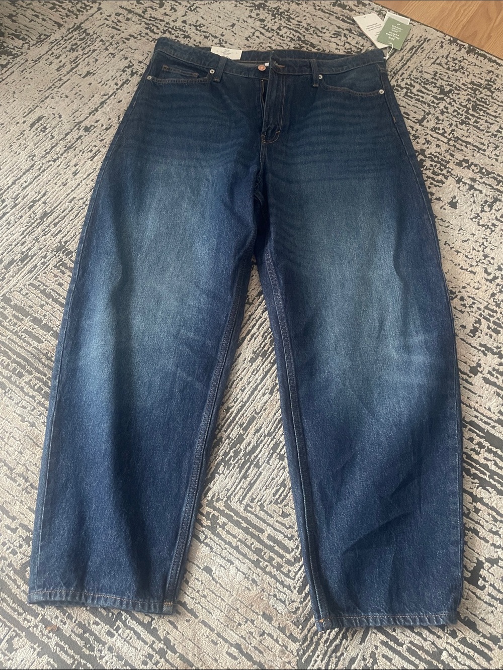 H&M Women's Relaxed Jeans in Deep Blue